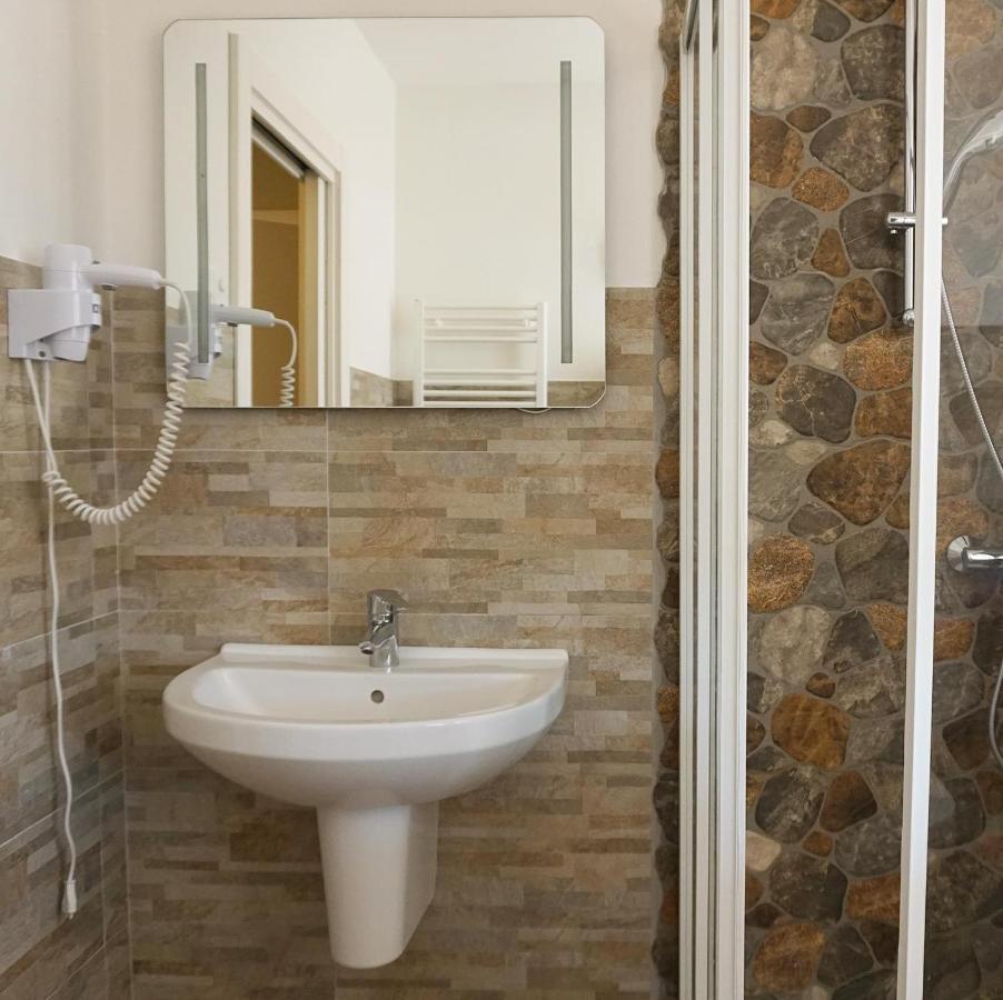 Agriturismo & Agricamping Serena Pastrengo Zewnętrze zdjęcie